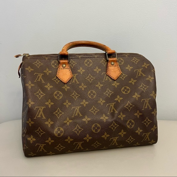 Louis Vuitton Monogram Canvas Speedy 30
(Authentic Pre-Owned) Women's VI0930 - Picture 16 of 16
